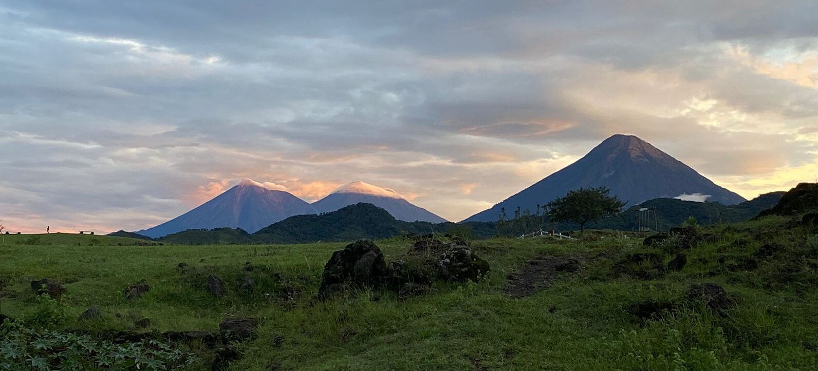 Volcanes desde Finca El Amate